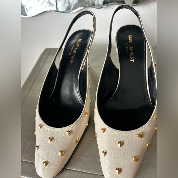 Saint Laurent Paris // Saint Laurent Carole 60 studded leather slingback pumps. - Picture 2 of 11